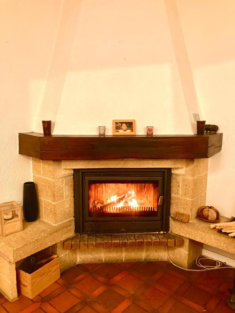 Cheerful Villa With Fireplace, Bath-Tub And Garden Noville Luaran gambar