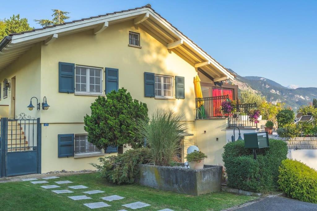 Cheerful Villa With Fireplace, Bath-Tub And Garden Noville Luaran gambar